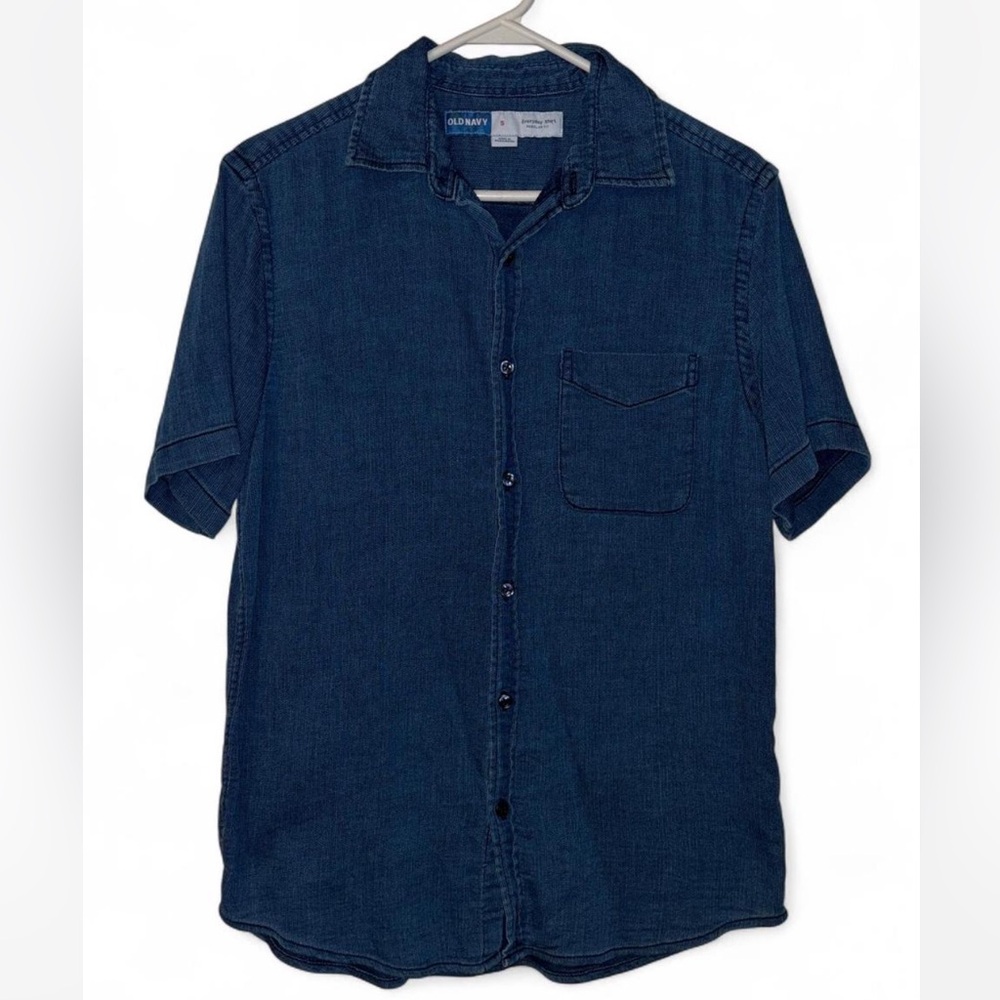 Old Navy Blue Denim Button Everyday shirt Regular Fit Size S